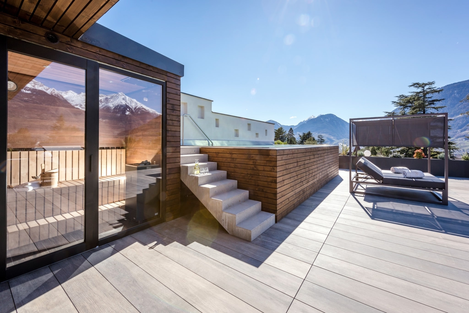 Picture of Penthouse-Suite mit Pool und Sauna - ansitz-plantiz.com